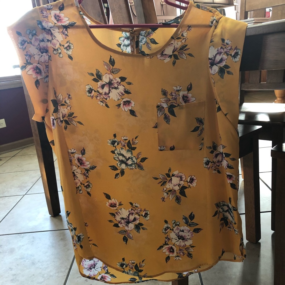 Alice Blue Floral Top